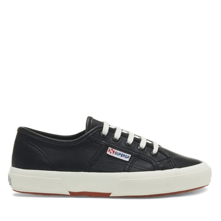 Superga 2750 Cuir Vegan Noir-blanc Avorio